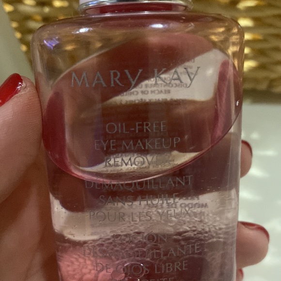 Mary Kay oil free eye make up remover - Picture 2 of 4